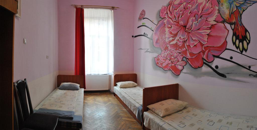 Hostel Comfort Lviv Ngoại thất bức ảnh